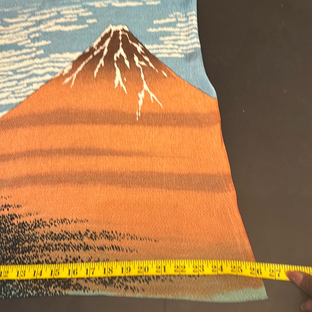 Vintage Mt. Fuji Japanese Silk Tapestry Scarf - Picture 7 of 17